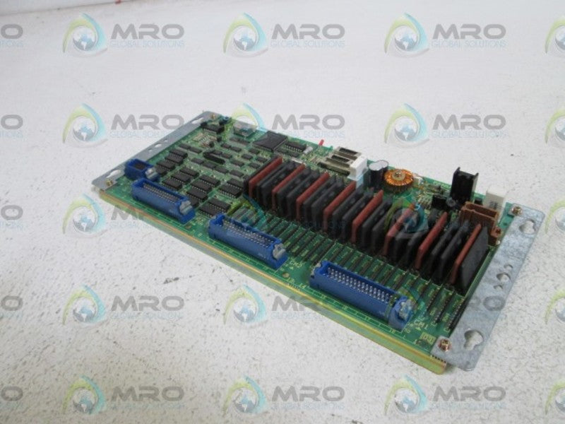 FANUC OPERATOR INTERFACE BOARD A16B-2200-0660/05  UNMP