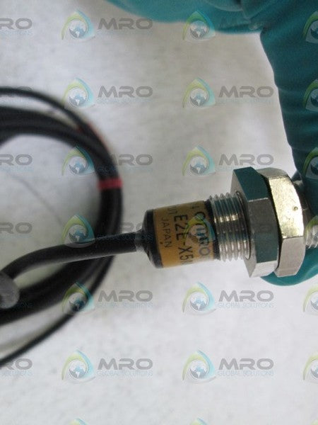 OMRON E2E-X5MF2 UNMP