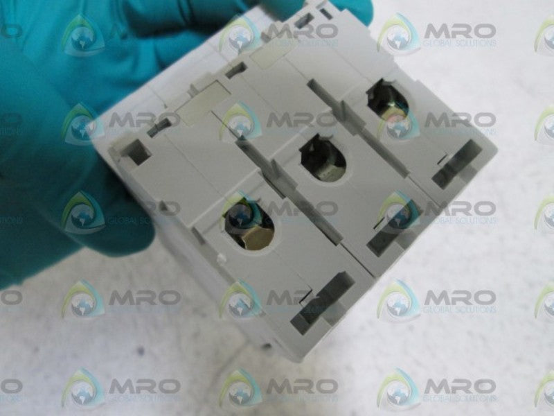 MERLIN GERIN 24535 CIRCUIT BREAKER 4A UNMP