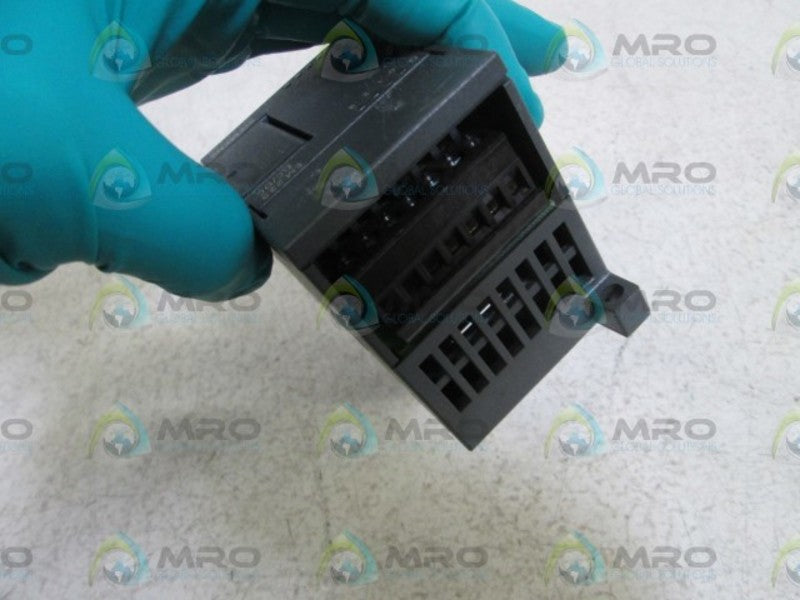 SIEMENS I/O MODULE 6ES7 223-1BF22-0XA0 (AS PICTURED) UNMP