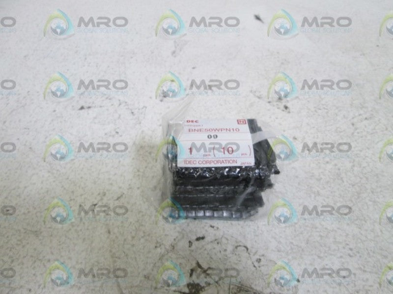 LOT OF 10 IDEC END PLATE BNE50WPN10 NSNP IN BAG