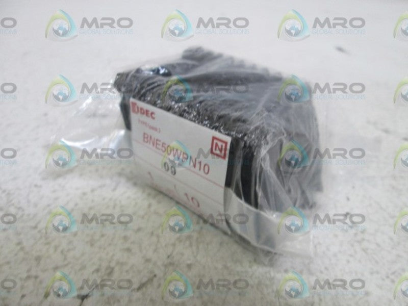 LOT OF 10 IDEC END PLATE BNE50WPN10 NSNP IN BAG
