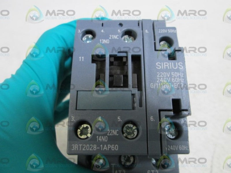 SIEMENS CONTACTOR 3RT2028-1AP60 UNMP