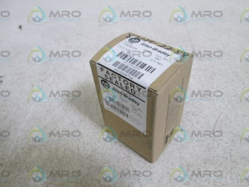 ALLEN BRADLEY 1794-OB32P SER. A DATE: 2010  NSFS