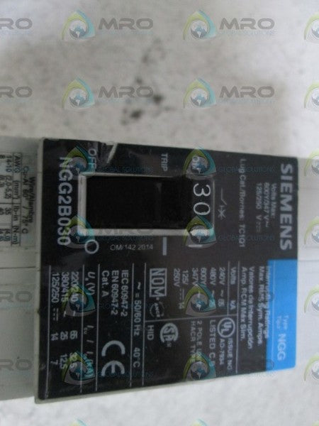 SIEMENS NGG2B030 CIRCUIT BREAKER 30A  NSNP