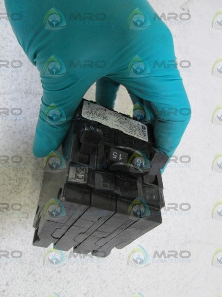 SIEMENS Q21515CT CIRCUIT BREAKER 15-15A *NEW NO BOX*