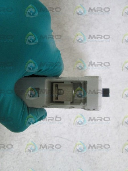 SIEMENS NGB1B020V CIRCUIT BREAKER 20A (AS PICTURED) NSNP