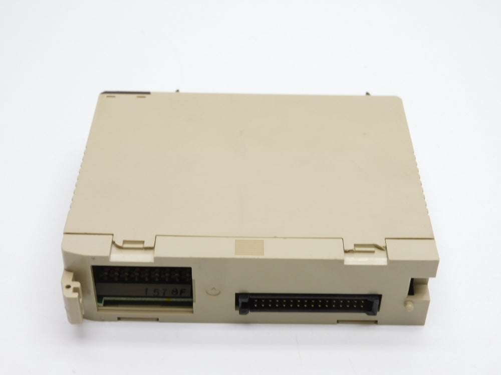 OMRON C200H-OC222 250VAC 8A (NO TERMINAL) UNMP