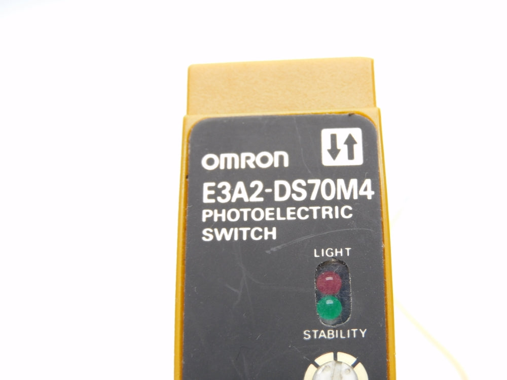 OMRON E3A2-DS70M4 250VAC 3A UNMP