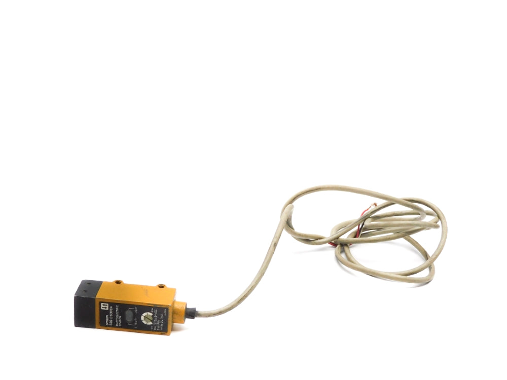 OMRON E3S-DS30E4 12-24VDC UNMP