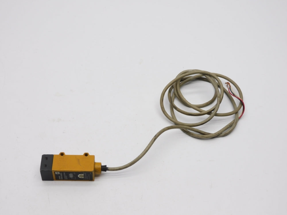 OMRON E3S-DS30E4 12-24VDC UNMP