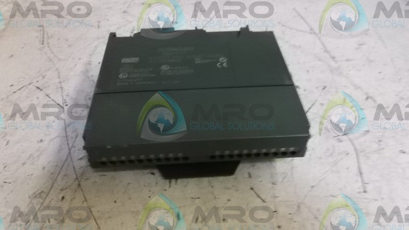 SIEMENS SIMATIC S7 6ES7332-5HD01-0AB0 OUTPUT MODULE  UNMP
