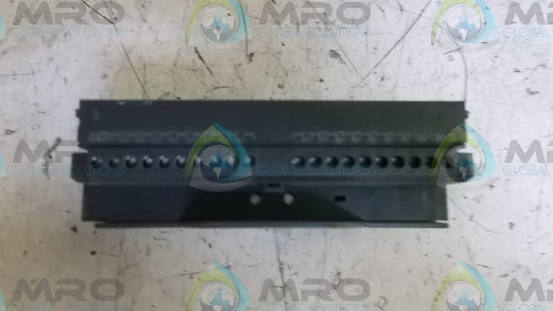 SIEMENS SIMATIC S7 6ES7332-5HD01-0AB0 OUTPUT MODULE  UNMP