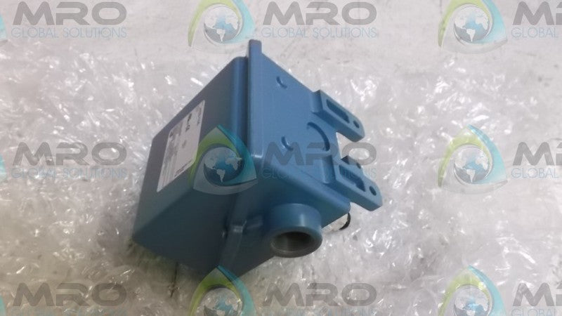 UNITED ELECTRIC J403-156 PRESSURE SWITCH NSMP