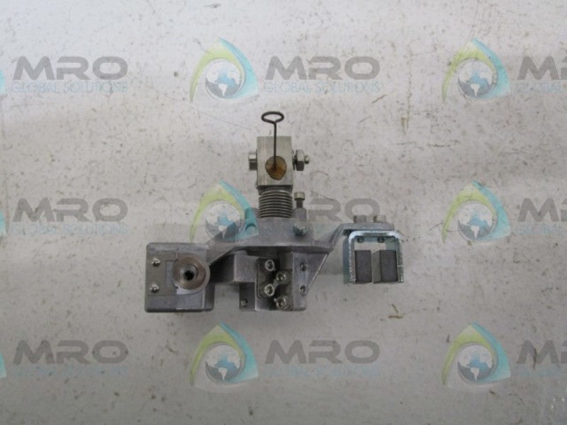 FISHER 2N10086X012 LEVER ASSEMBLY  NSMP