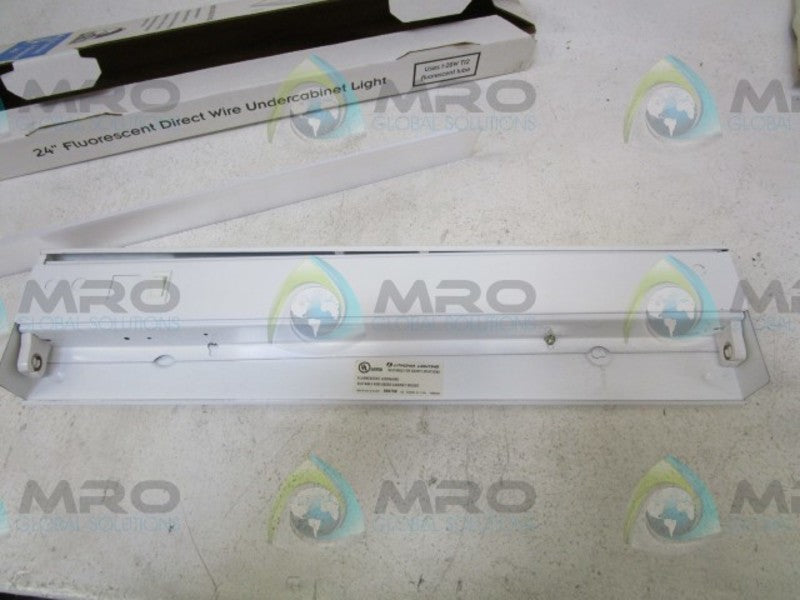 LITHONIA 2UC 17 0P 120 ACNS SWR M6 LIGHT FIXTURE  NSMP