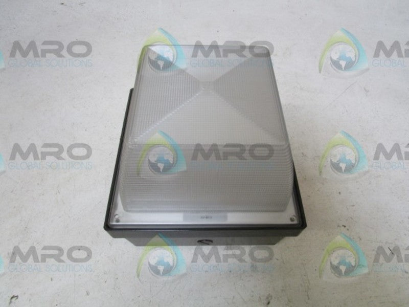 LITHONIA VR3C 100S TB LIGHT FIXTURE  NSNP