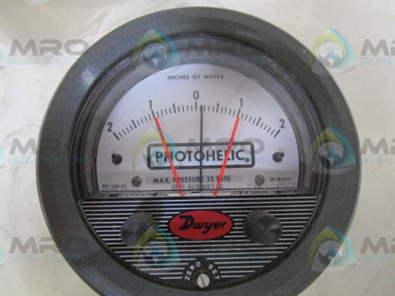 DWYER 3304 PRESSURE SWITCH  NSMP