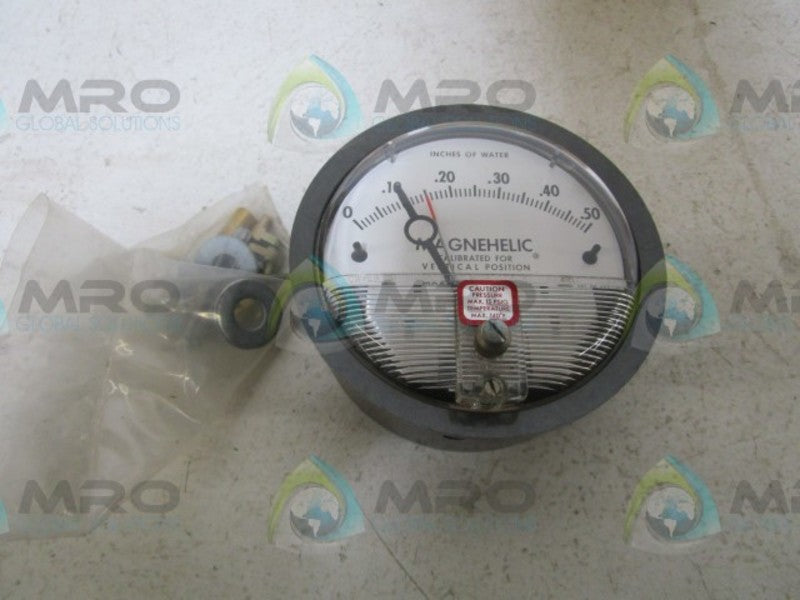 DWYER 200 1/2 C PRESSURE GAUGE  NSMP