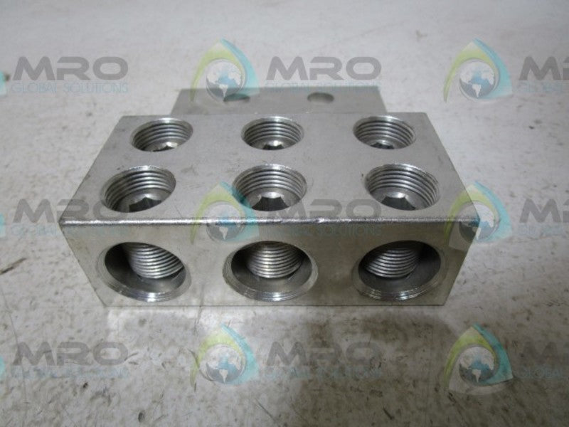 BURNDY KK3A36U-4N TERMINAL LUG  NSMP