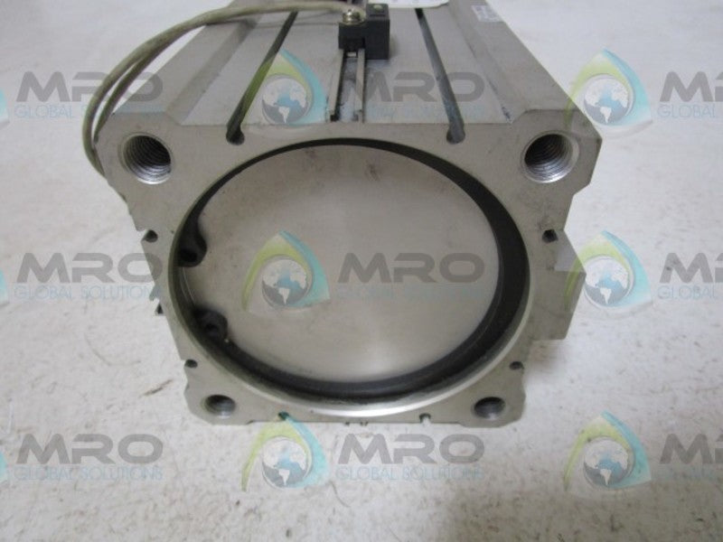SMC CDQ2A100-125DCM-J79W-111G PNEUMATIC AIR CYLINDER NSNP