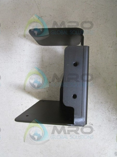 OMRON F39-LG1 MOUNTING BRACKET  NSMP