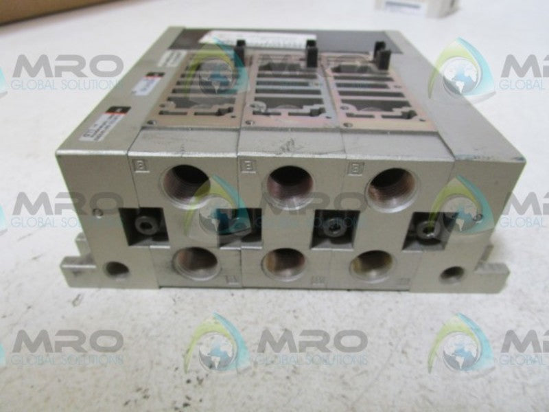 SMC NVV5FS3-01T-031-03T MANIFOLD  UNMP