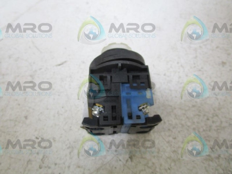 FUJI ELECTRIC AR30E0L-10E3W PUSH BUTTON  NSNP