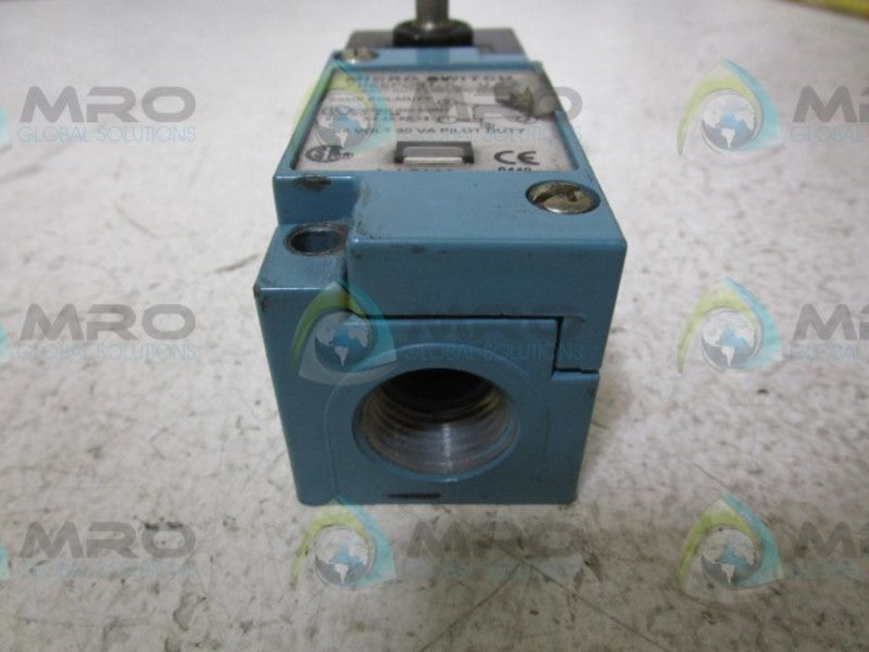 MICRO SWITCH LSA9A LIMIT SWITCH  UNMP