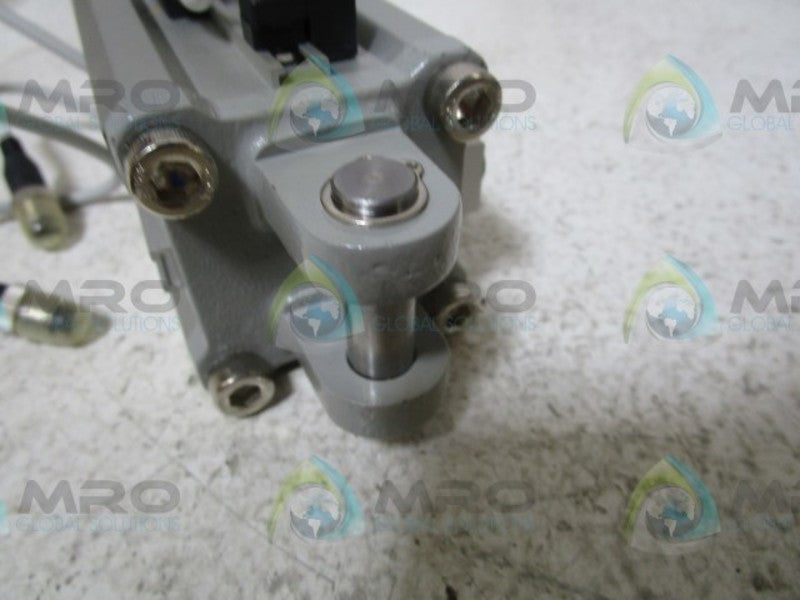 SMC CDQ2D40-30DM-F79WSAPC CYLINDER  NSNP