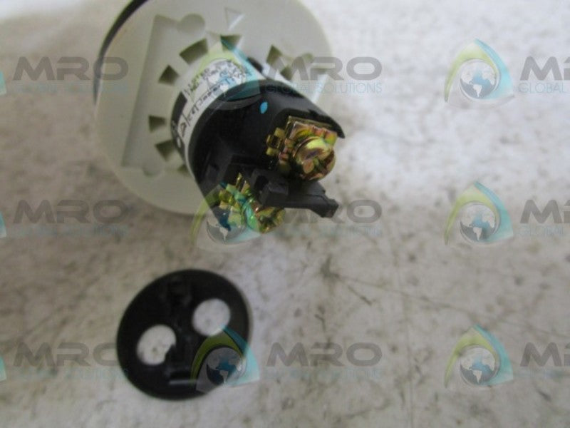 FUJI ELECTRIC DR30D0L-E3W WHITE DOMED PILOT LIGHT  NSNP IN ORIGINALPACKAGE