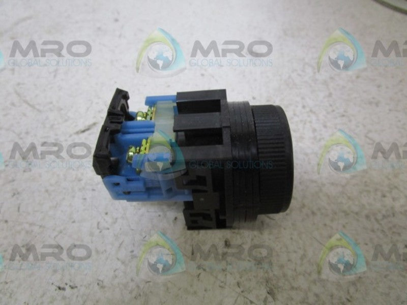 FUJI ELECTRIC AR30F0R-10W PUSH BUTTON  NSMP