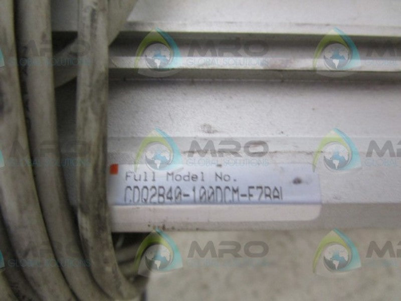SMC CDQ2B40-100DCM-F7BAL CYLINDER  UNMP