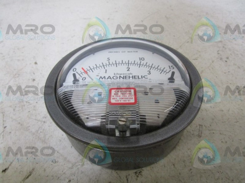 DWYER 163349-00 PRESSURE GAUGE  NSMP