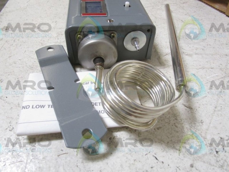 POWERS 134-1710 THERMOSTAT  NSMP