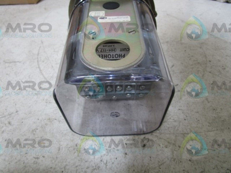 DWYER 3210-HH PRESSURE SWITCH  UNMP