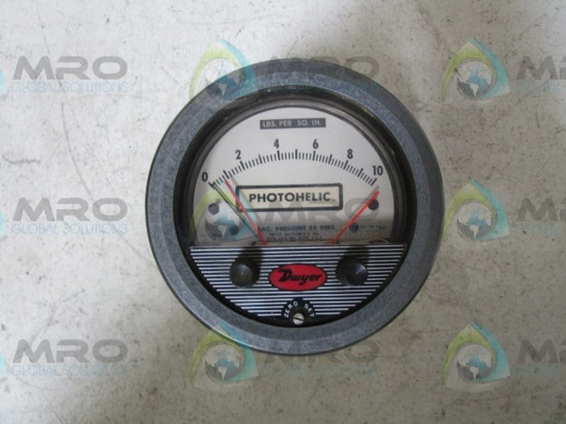 DWYER 3210-HH PRESSURE SWITCH  UNMP