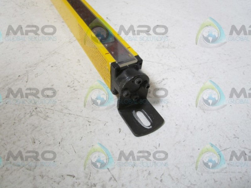 STI MC4220RE LIGHT CURTAIN RECEIVER  NSNP