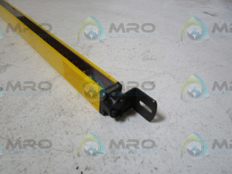STI MC4220RE LIGHT CURTAIN RECEIVER  UNMP