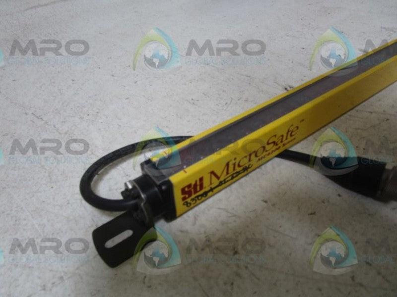 STI MC4220XE LIGHT CURTAIN TRANSMITTER  UNMP
