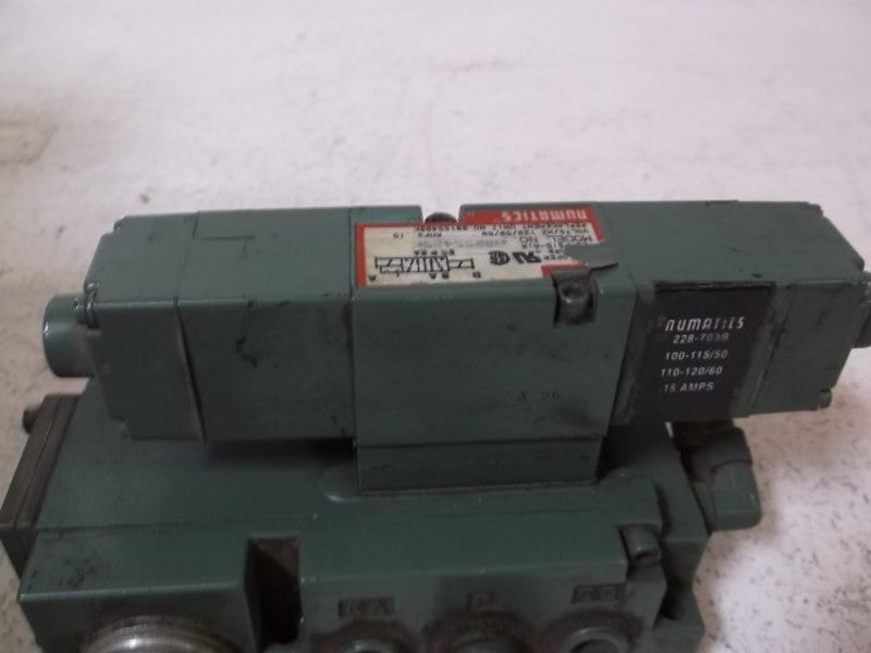 NUMATICS 082SS425K SOLENOID VALVE (AS PICTURED)  UNMP