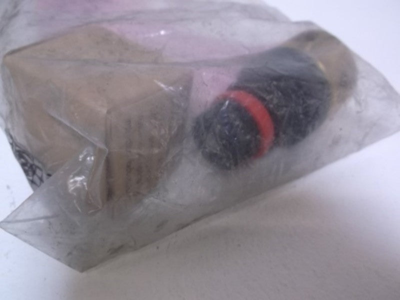 NORGREN R06-221-RGEA REGULATOR  NSNP IN A BAG