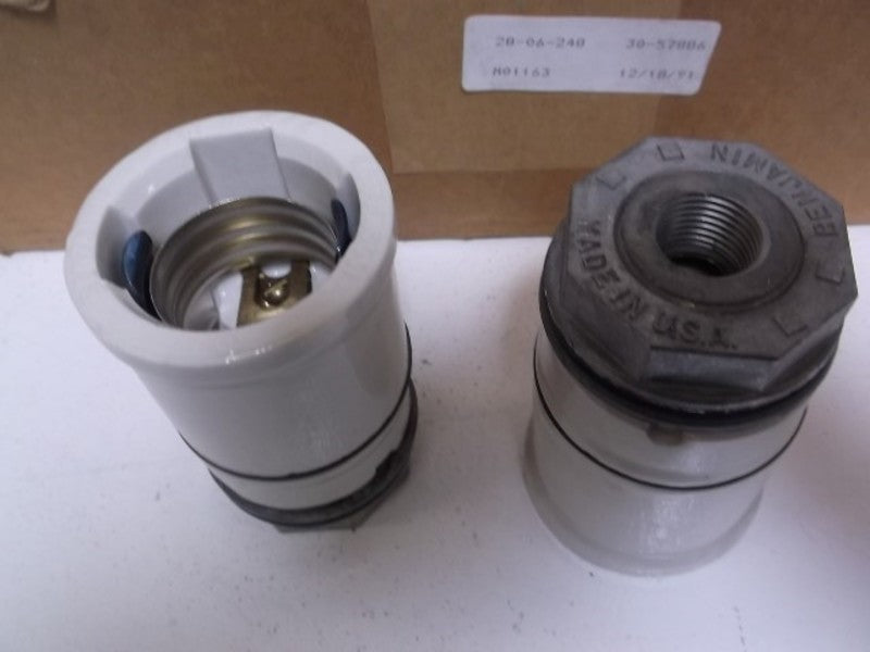 LOT OF 10 THOMAS 4657 LAMP HOLDER 12V NSMP