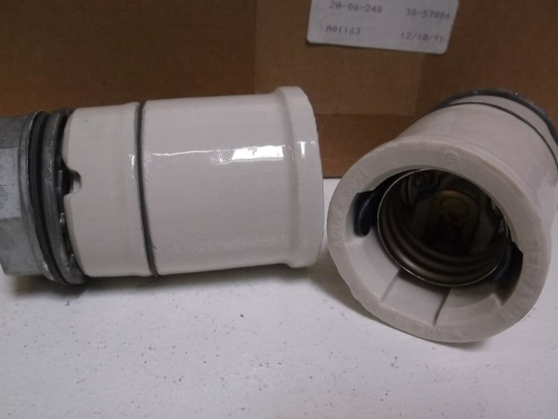 LOT OF 10 THOMAS 4657 LAMP HOLDER 12V NSMP