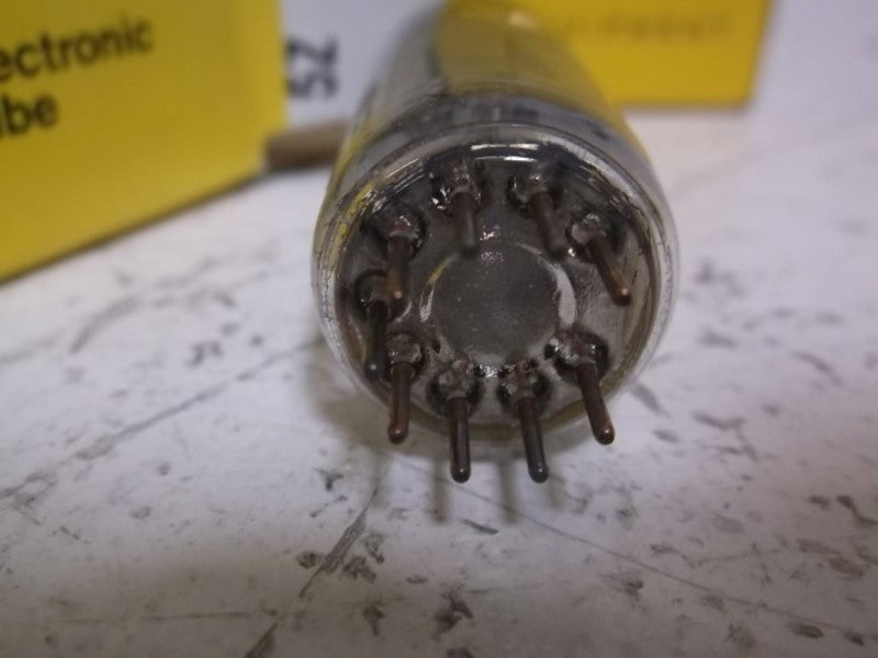 LOT OF 5 SYLVANIA 6AU8A ELECTRON TUBE 9 PIN NSMP