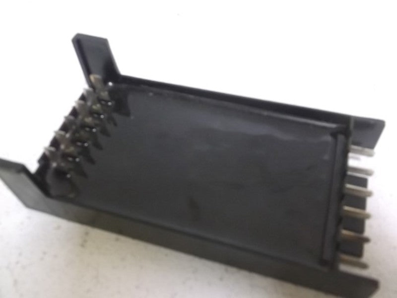 CUTLER HAMMER MPC1M10 INPUT MODULE 10-32 VAC  UNMP