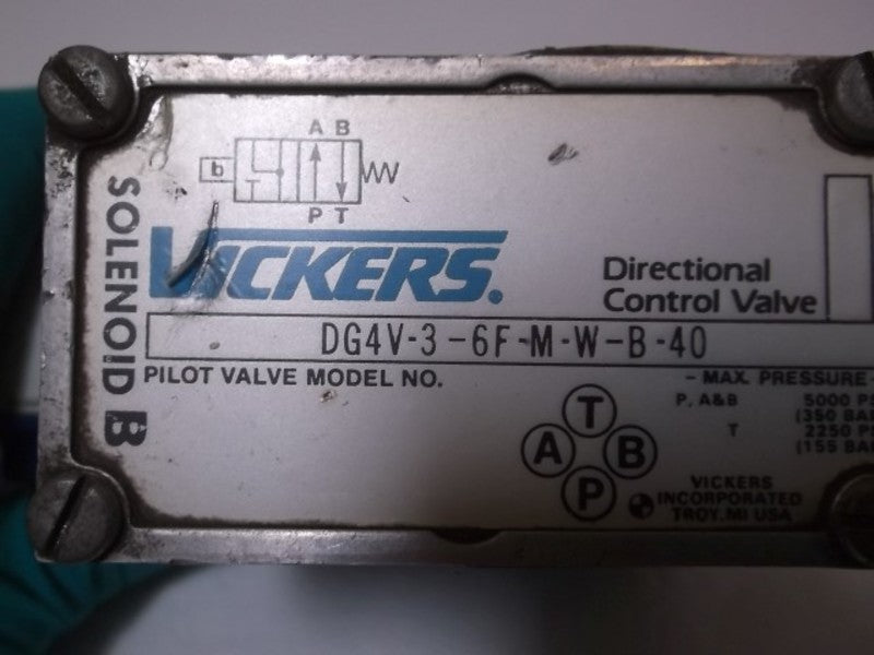 VICKERS DG4V-3-6F-M-W-B-40 DIRECTIONAL CONTROL VALVE  UNMP