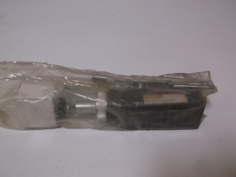 NUMATICS I12RS100OP PNEUMATIC REPLACEMENT REGULATOR  NSNP IN A BAG