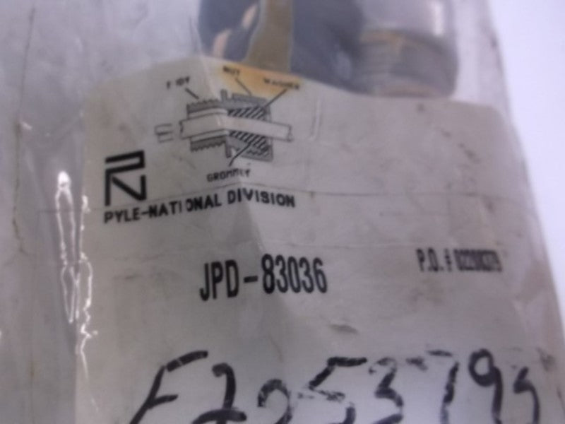 PYLE NATIONAL JPD-83036 RECEPTACLE PLUG  NSNP IN A BAG