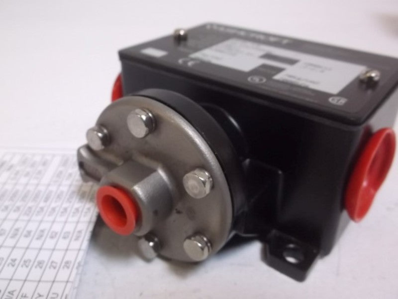 ASHCROFT B420VXJK PRESSURE SWITCH 100 PSI  NSMP